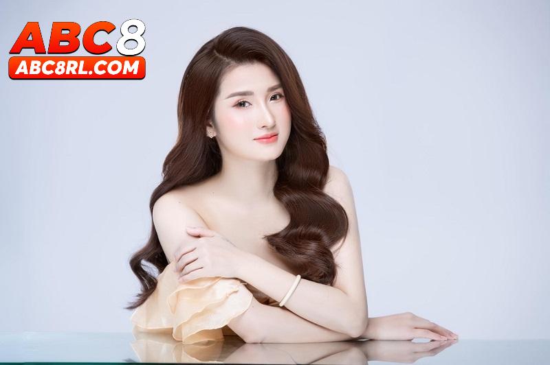 Sự thành công của tác giả Nguyễn Hoàng Ly ABC8 đến từ đầu? Sự thành công của tác giả Nguyễn Hoàng Ly ABC8 đến từ đầu?